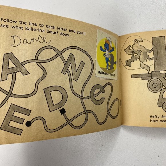 Vintage Smurf Stamp Fun 32 Stamps Puzzles Happy House Booklet - Picture 3 of 4